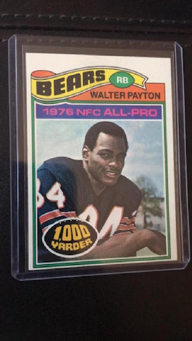 Walter Payton 1977 Topps 1,000 yarder: Walter Payton 1977 Topps 1,000 yarder