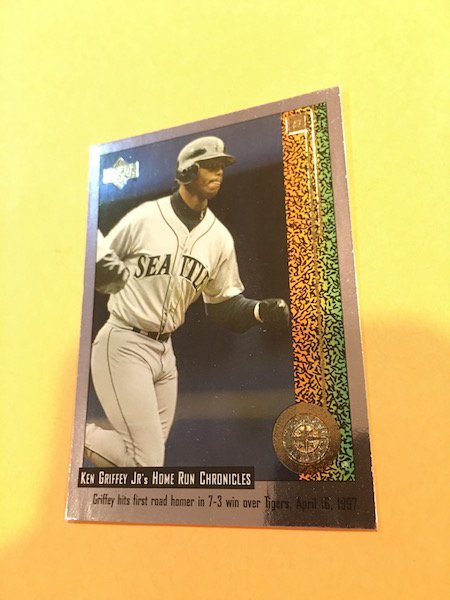 You are bidding on the exact Sports Card or Cards in: Please Check Close Up Photo for condition of the item you are bidding on. Payment is due in 2 days or order will be cancelled. We will ship within 3 to 4 days after payment is received.