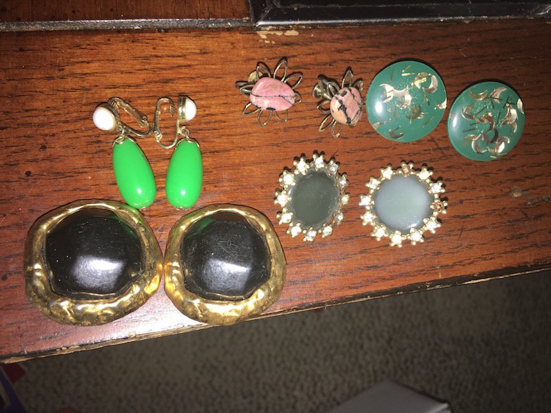 You are bidding on the exact Collectible or Vintage: Please Check Close Up Photo for condition of the item you are bidding on. Payment is due in 2 days or order will be cancelled. We will ship within 3 to 4 days after payment is received.