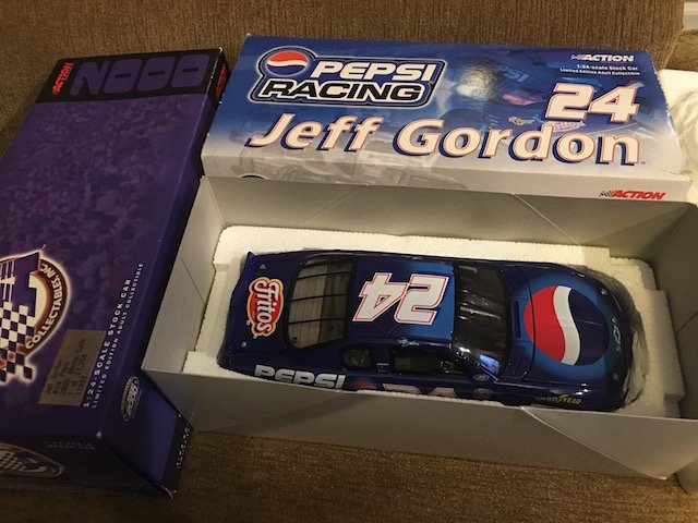 Jeff Gordon #24 Pepsi Monte Carlo 1:24 Scale: Jeff Gordon #24 Pepsi Monte Carlo 1:24 Scale