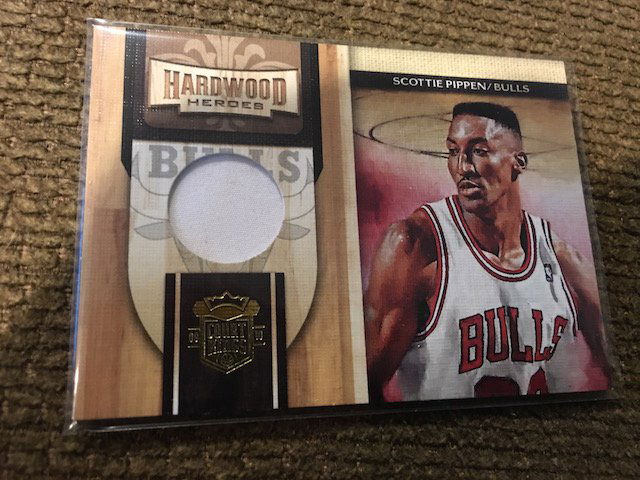 Scottie Pippen Numbered to /299 2009 10 Court Kings (1 of 2)