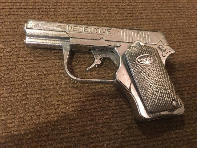 Vintage 1950s LESLIE HENRY L-H Die Cast DETECTIVE: Vintage 1950s LESLIE HENRY L-H Die Cast DETECTIVE Automatic Toy CAP GUN Pistol