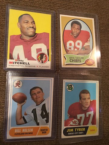 1969 Topps #114 Bobby Mitchell 1970 TOPPS #103 Otis (1 of 5)