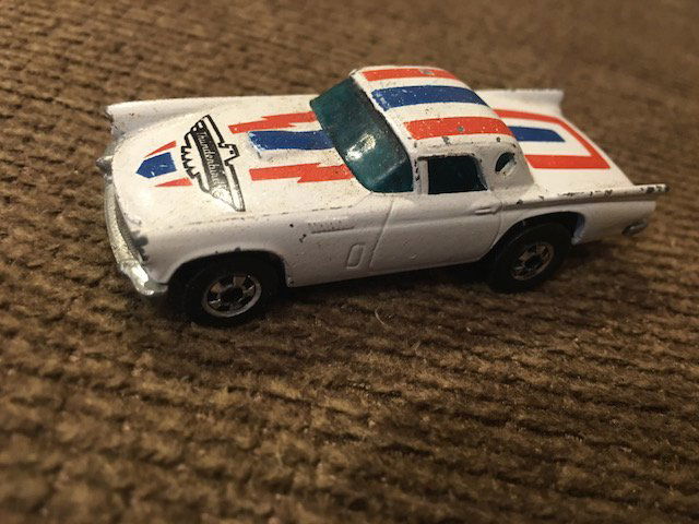 VINTAGE 1977 HOT WHEELS '57 T-BIRD Ford Thunderbird (1 of 2)