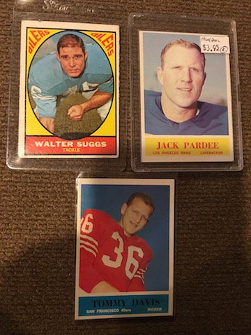 1964 Philadelphia #159 Tommy Davis and Jack Pardee #92: 1964 Philadelphia #159 Tommy Davis and Jack Pardee #92 1967 Topps #55 Walter Suggs