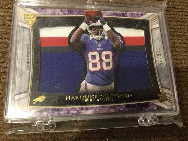 2013 Topps Supreme RC Relic Die Cuts Purple Patch (1 of 2)
