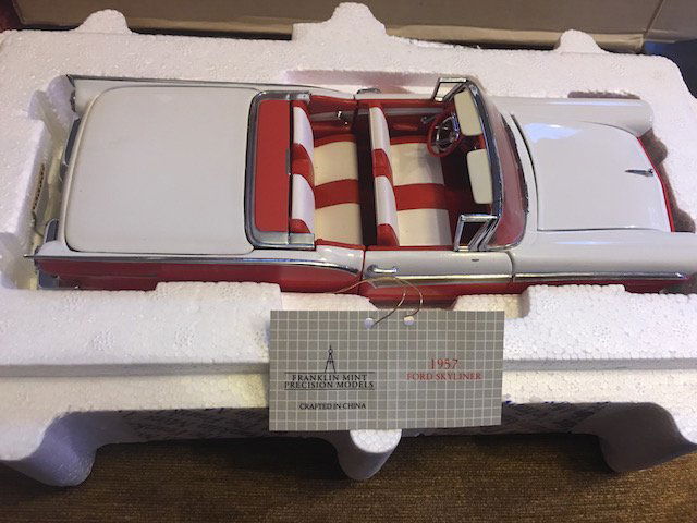 Franklin Mint 1957 Ford Skyliner Convertible 1/24 Die (1 of 5)