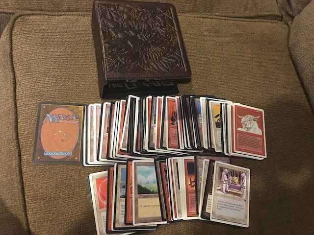Large Lot of Magic the Gathering Cards with a Deck (1 of 4)