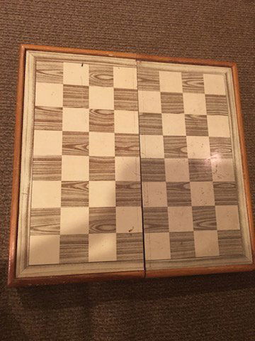 Vintage magnetic chess set for travel (1 of 2)