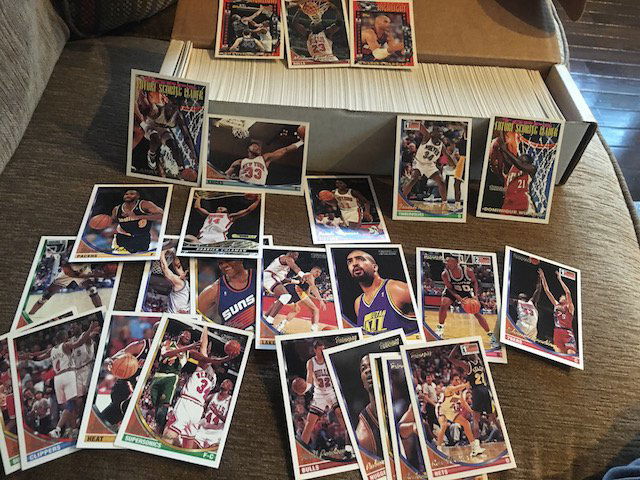 1993-94 Topps Basketball Set with Topps Gold Cards and: 1993-94 Topps Basketball Set with Topps Gold Cards and Black Gold Card: Michael Jordan JR Rider Gold Rc Larry Johnson Gold