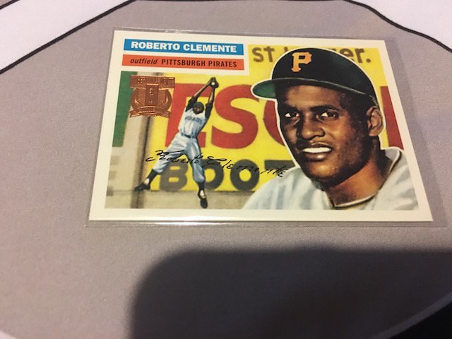 Topps #33 Roberto Walker Clemente Pittsburgh Pirates (1 of 2)