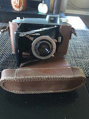Vintage Kodak Tourist 620 film Camera (1 of 4)