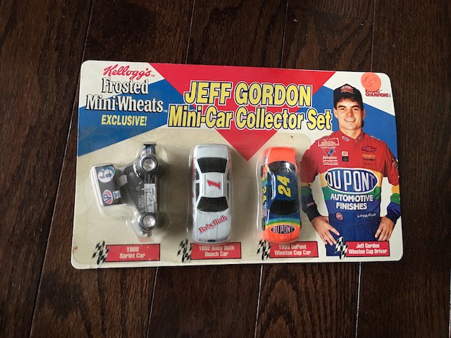 JEFF GORDON KELLOGGS FROSTED MINI WHEATS CAR COLLECTOR (1 of 1)