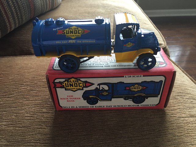 1926 Mack C cab Tanker Blue Sunoco Motor Fuel ERTL Die: 1926 Mack C cab Tanker Blue Sunoco Motor Fuel ERTL Die Cast Bank RETIRED
