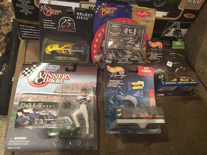 Dale Earnhardt Diecast Lot: Winners circle Select: Dale Earnhardt Diecast Lot: Winners circle Select Series, Sam Bass Hot Wheels Pit Crew