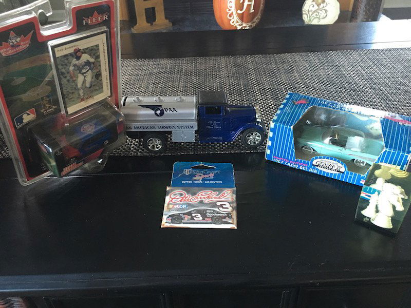 Pat Burrell team Collectible Gear Box Car Ertl Truck (1 of 4)