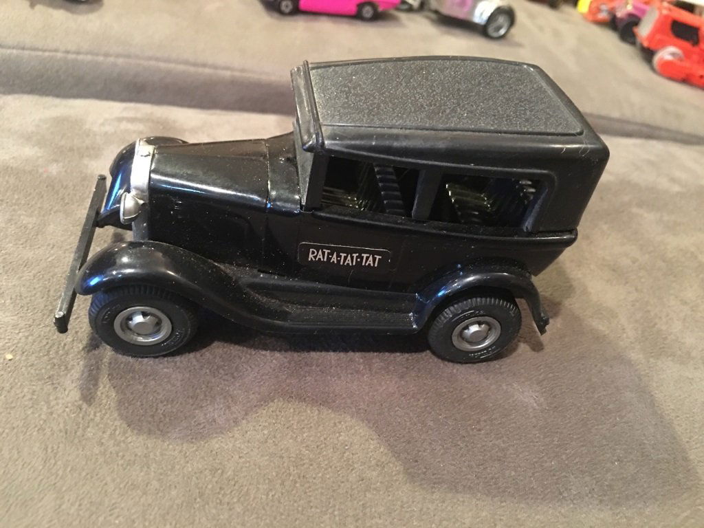 TONKA "RAT-A-TAT-TAT" Model "A" Gangster Roadsterr (1 of 2)