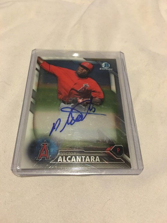 2016 Bowman Chrome Victor Alcantara Prospect Rooks (1 of 2)