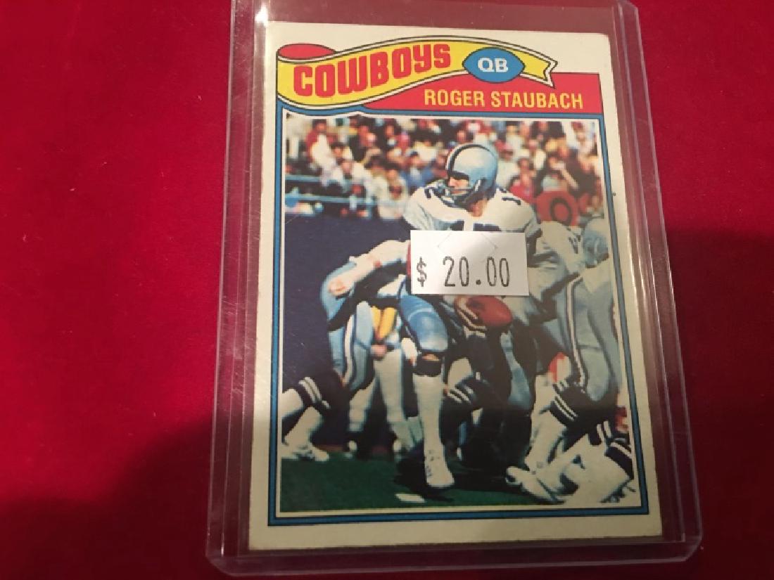 1977 Topps #45 Roger Staubach Nice Card (1 of 2)