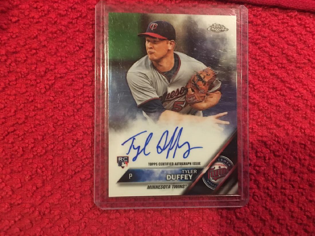 Tyler Duffy '16 Topps Chrome Auto (RC) Minnesota s (1 of 2)