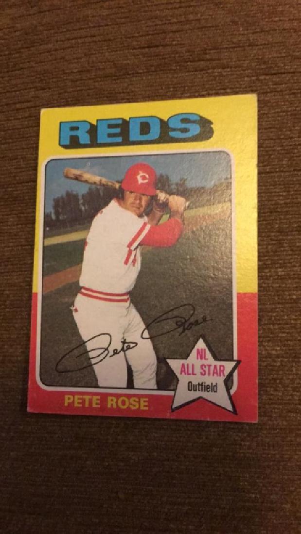 1975 topps Pete Rose vintage baseball card (1 of 2)