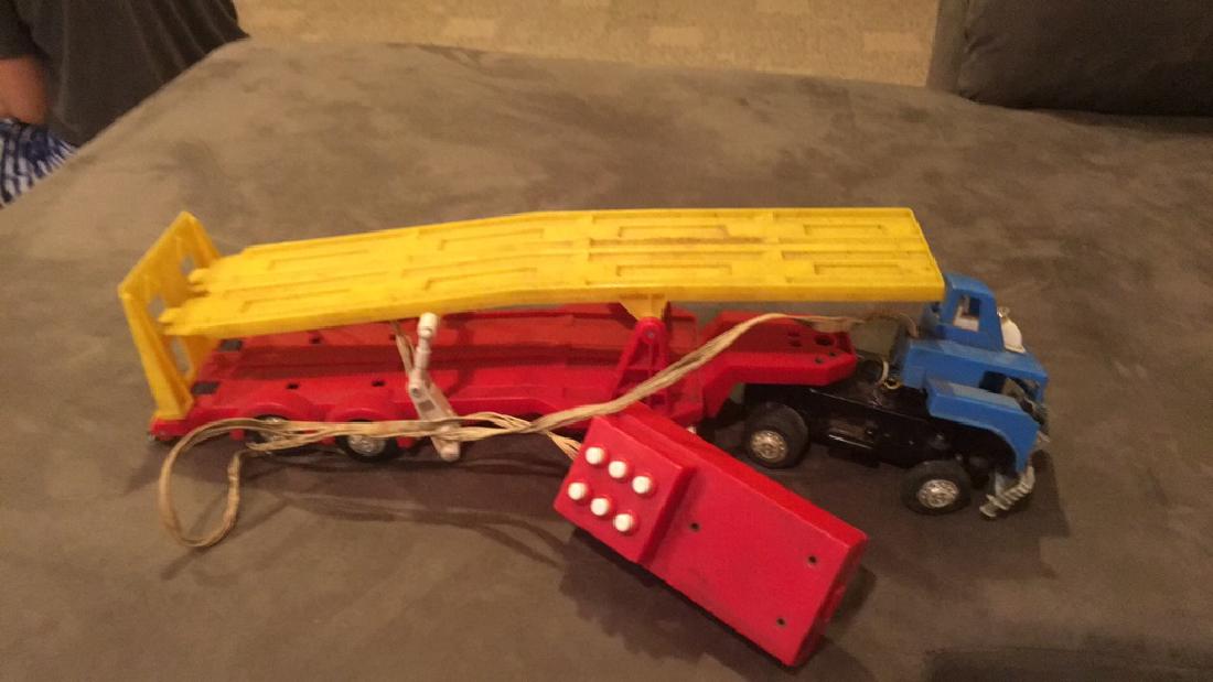 Vintage Sears car transporter electric needs (1 of 2)