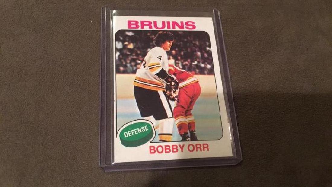 Bobby orr 1975-76 vintage hockey card sharp nice (1 of 2)