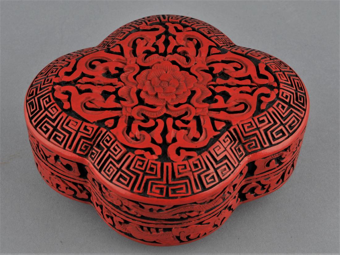 Cinnabar lacquer box. China. 20th century. Quatrefoil (1 of 5)