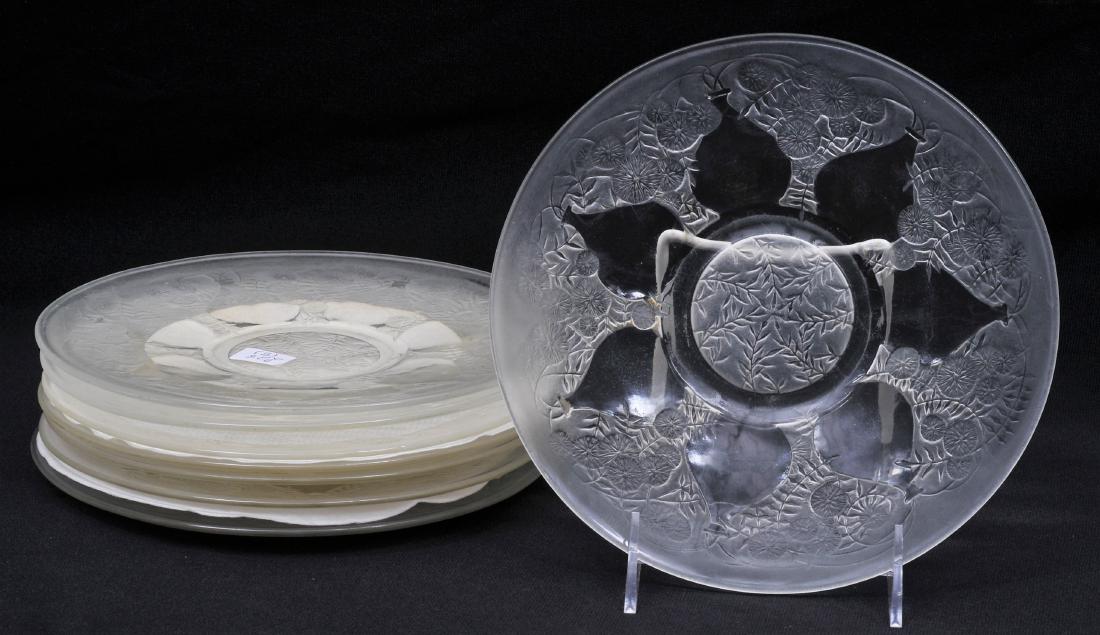 Eight vintage Lalique frosted and clear  glass plates. (1 of 9)