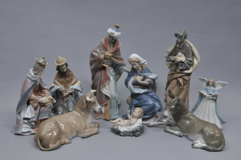 Nine Piece Lladro Nativity Set. All With Original