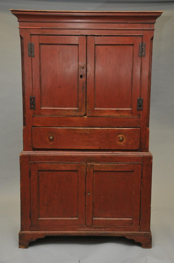 Diminutive red painted Hackensack two piece cupboard. (1 of 13)