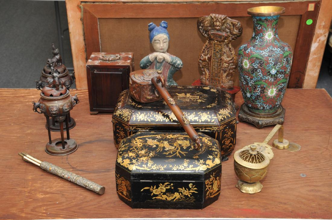 Lot of eleven Asian items. Includes: Pair of Japanese (1 of 7)