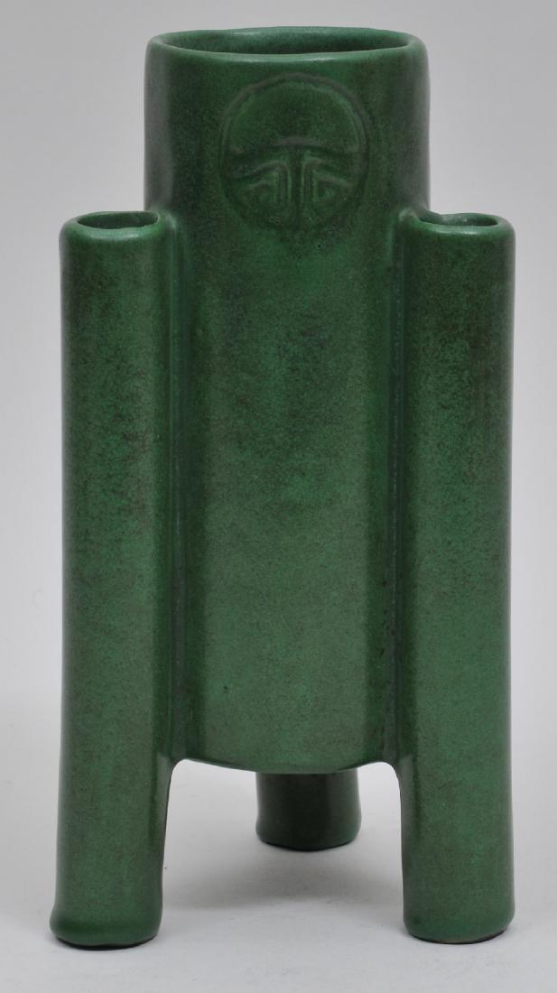 Weller Art Pottery green buttrice for, Futura style (1 of 6)