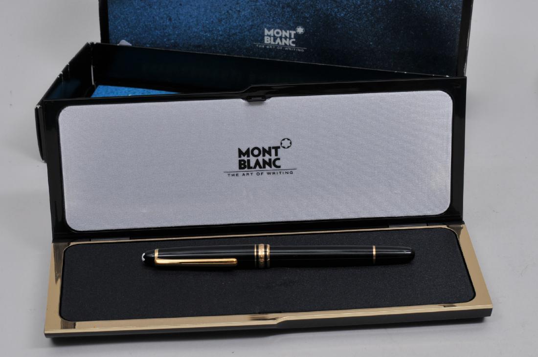 Montblanc Meisterstuck Black ball point pen in original (1 of 5)