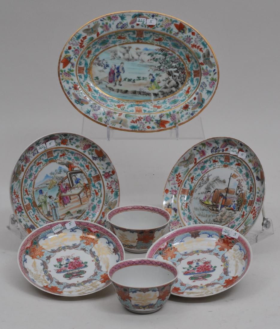 Lot of five Chinese Export porcelain pieces. (1) Pair (1 of 11)
