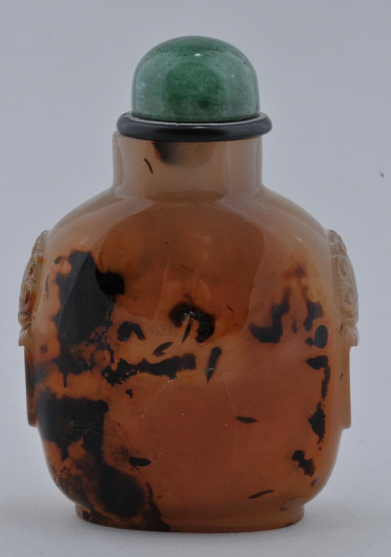 Agate Snuff bottle. China. 19th century. Well hollowed. (1 of 5)