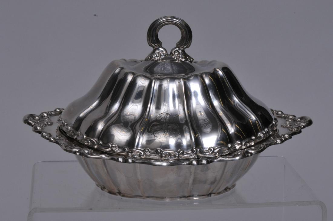 Gorham Sterling silver oval lobed body covered butter (1 of 11)