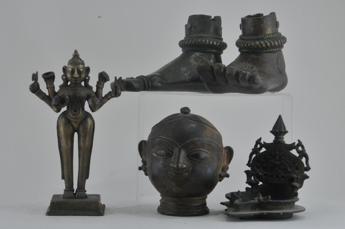 Lot of six bronzes. India. 19th century and earlier. To (1 of 8)