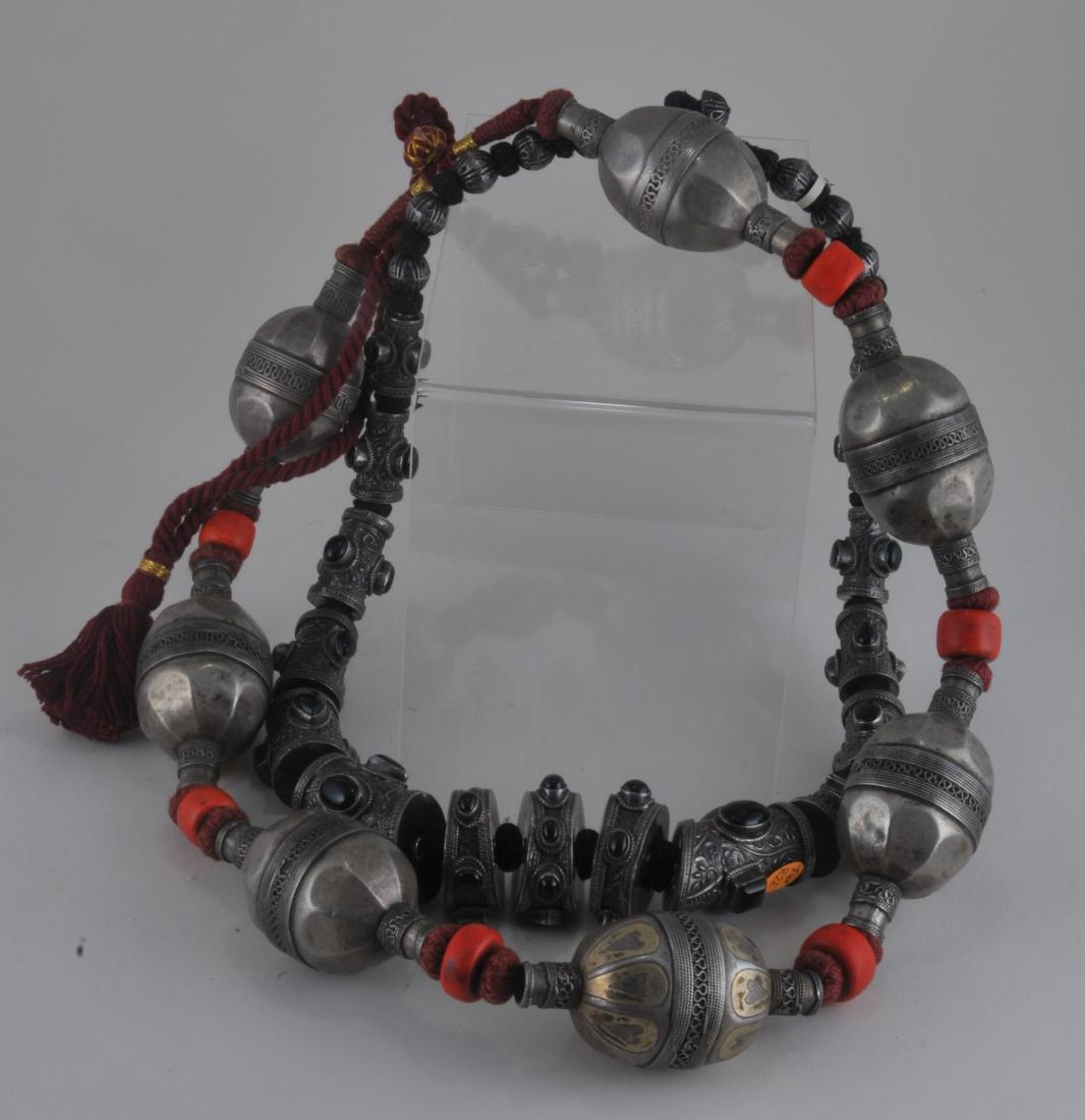 Two silver necklaces. India. 19th/20th century. One (1 of 6)