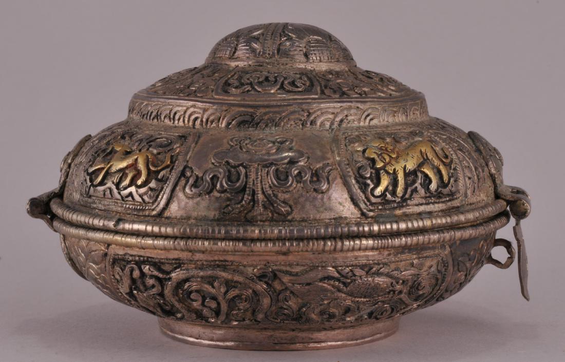 Silver box. Tibet. Early 20th century. Repousse (1 of 5)