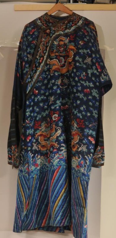 Gauze weave robe. China. Early 20th century. (1 of 7)