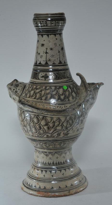 Very rare Stoneware vase. Thailand, 13th century. (1 of 7)