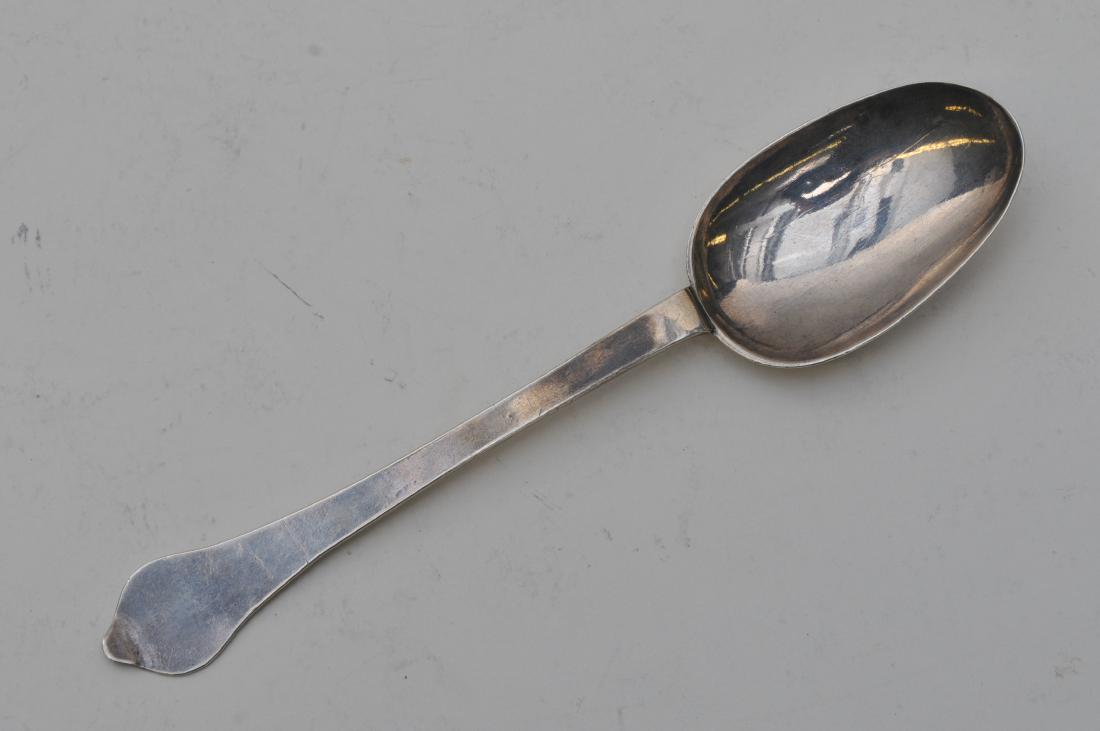 Early 18th century English Georgian Silver trifid: Early 18th century English Georgian Silver trifid handled rat and tail spoon. London 1701-2. Probably Fras. Archbold. Old monogram on handle. Good condition. 8" long. 1.8 ozt.
