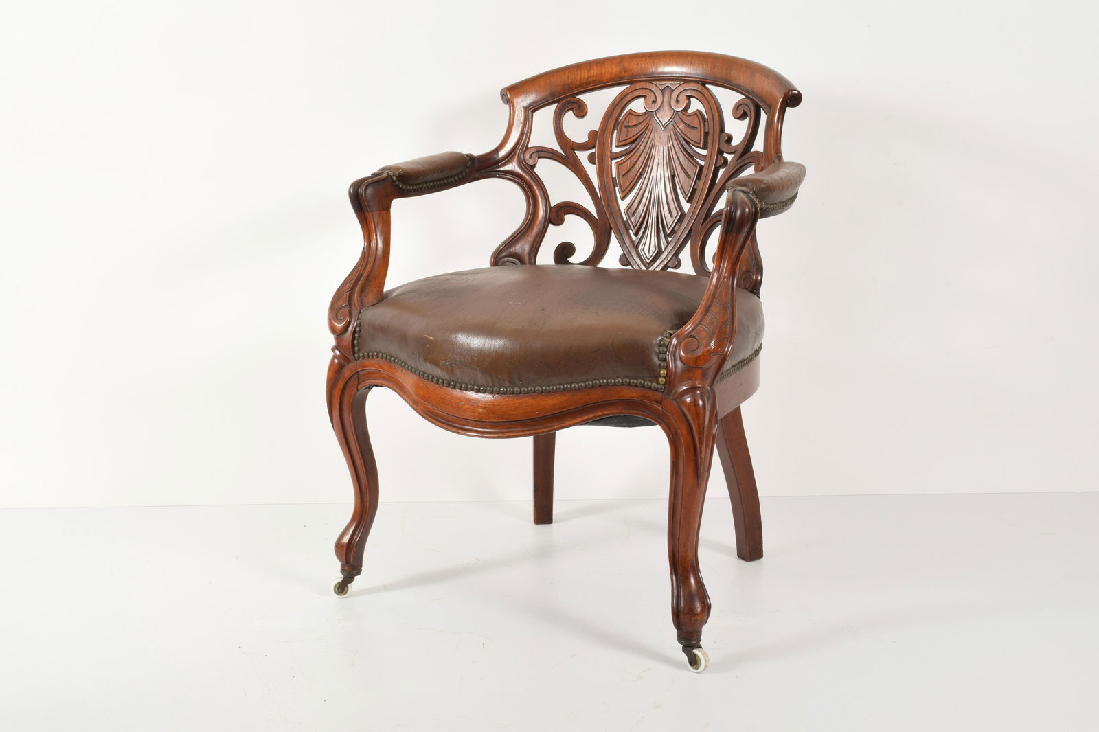 Victorian Belter Type Barrelback Armchair (1 of 10)