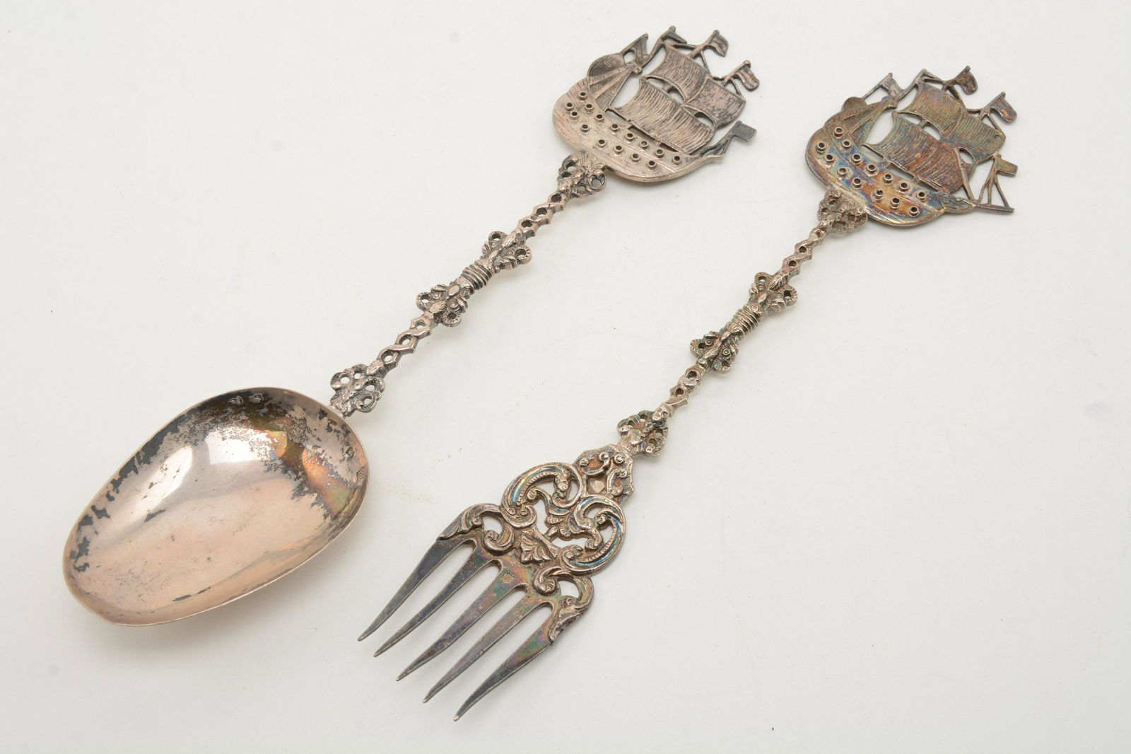 Continental Silver Figural Ship-Handle Salad Set (1 of 7)