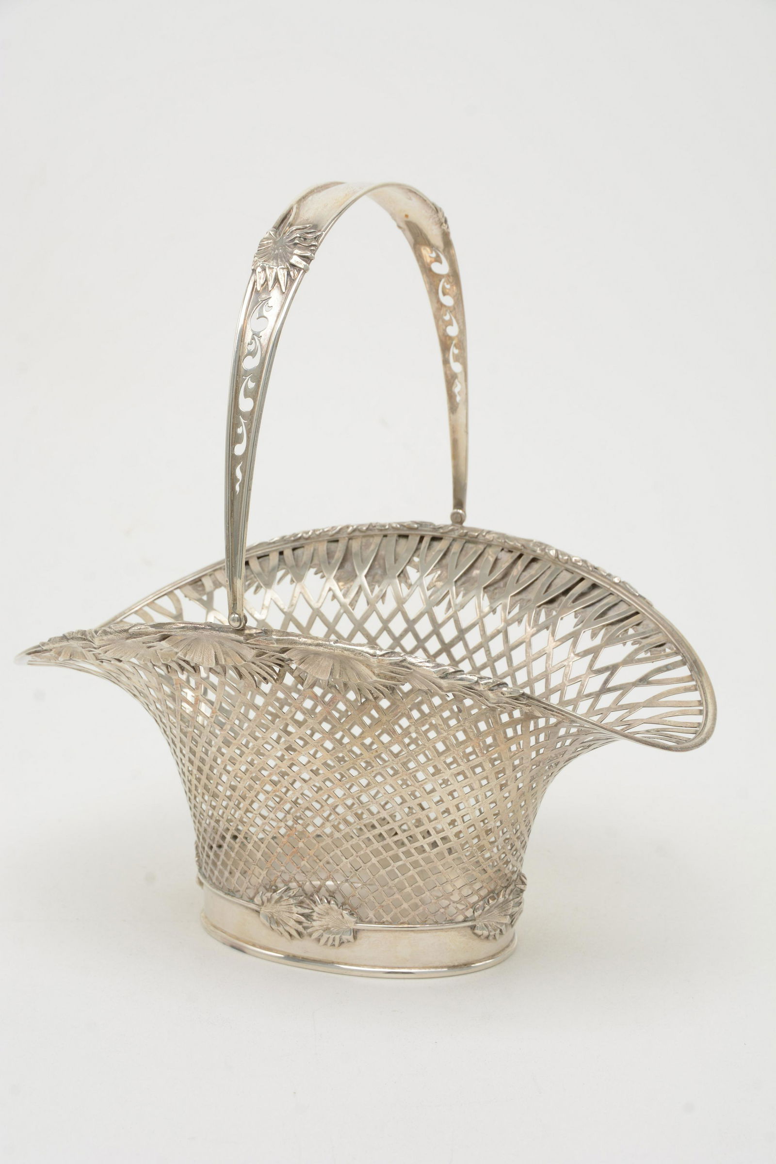 J. E. Caldwell Sterling Silver Handled Basket (1 of 13)