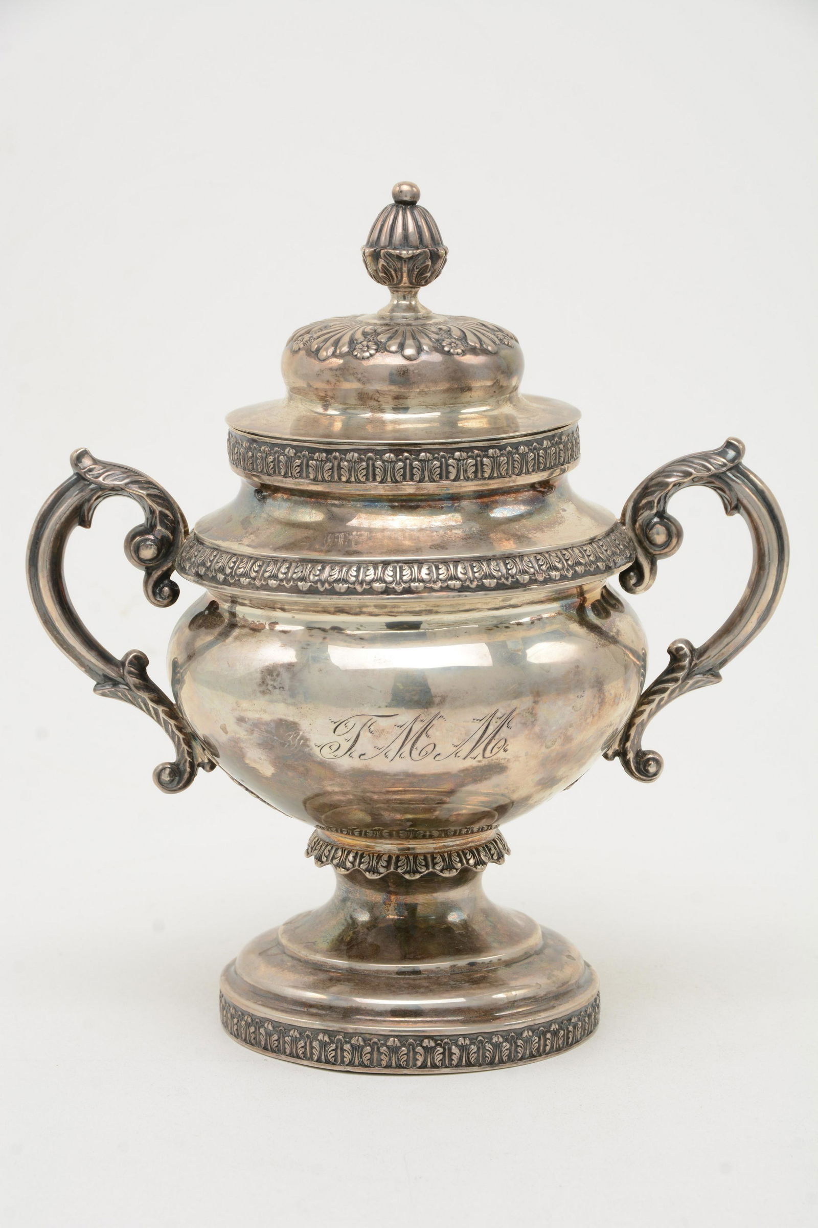 R & W Wilson Coin Silver Covered Sugar Bowl (1 of 13)