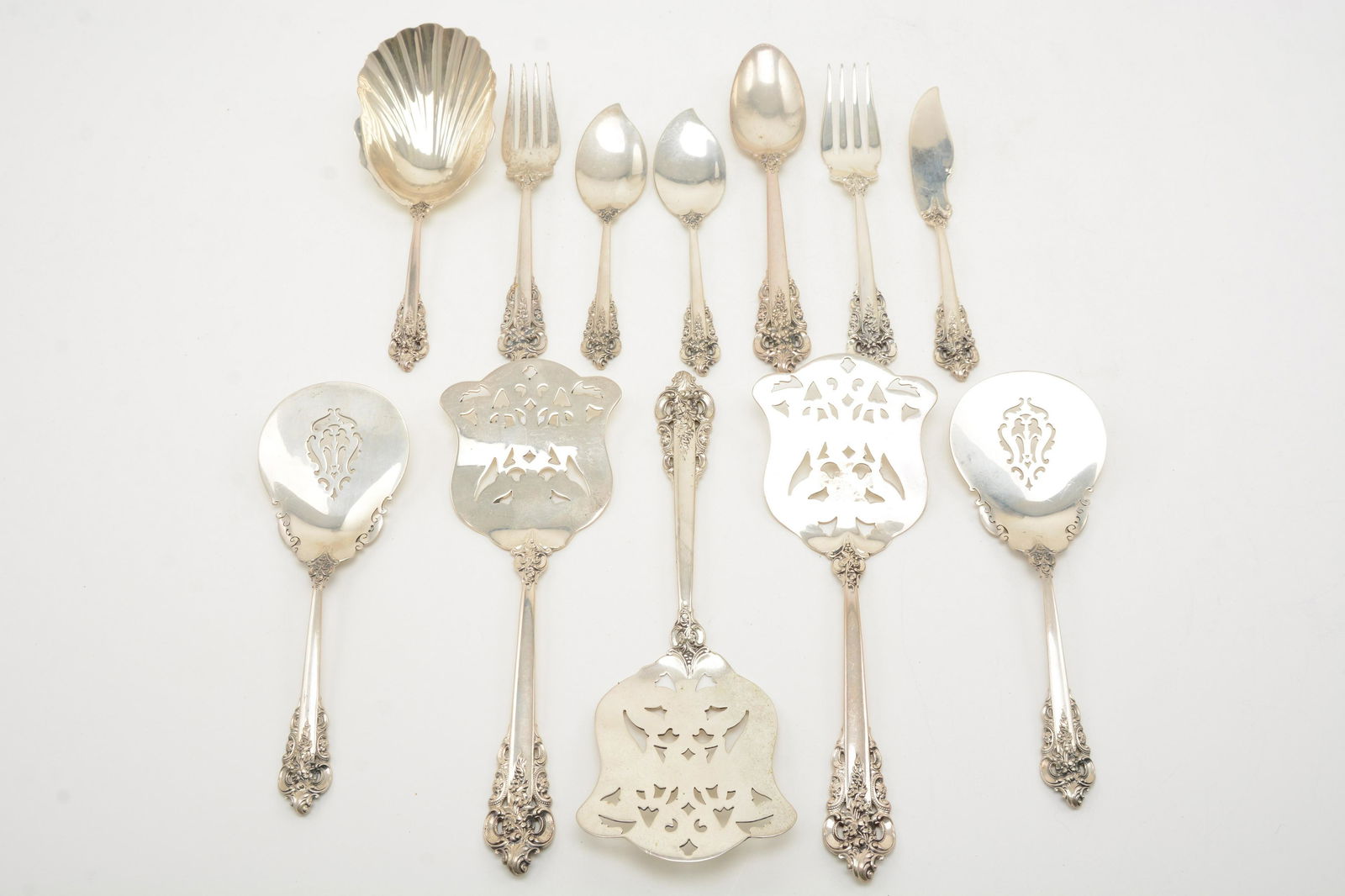 Wallace Sterling Silver "Grand Baroque" Serving Pieces (1 of 13)