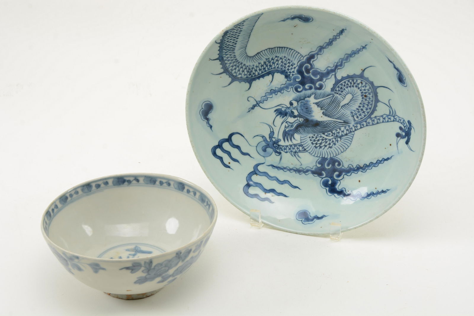 Chinese Blue and White Porcelain Bowl and Dish. Dragon (1 of 8)