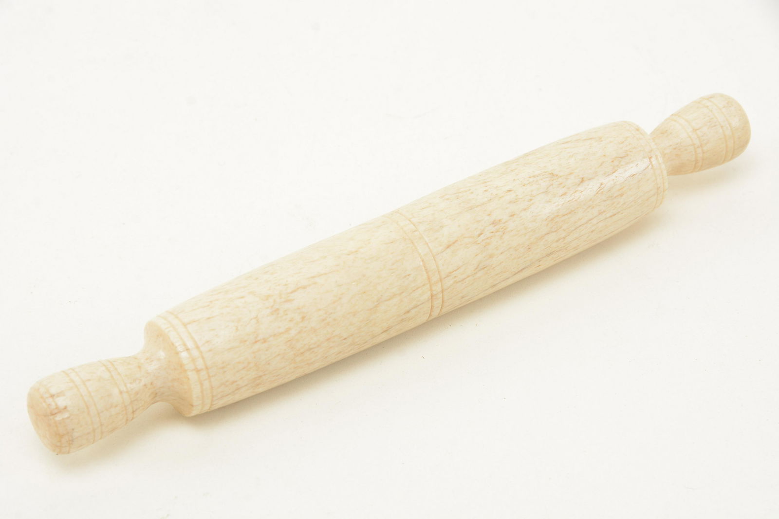 Scrimshaw rolling pin, length 10in.: Scrimshaw rolling pin, length 10in.